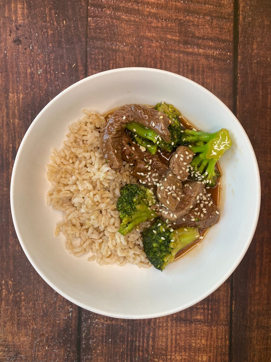 M2 Beef & Broccoli Stir Fry with Wholegrain Rice. 501 calories: 48GC/12GF/48GP