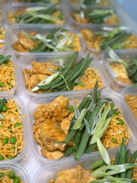 M3 Tandoori Chicken with Wholegrain Rice & Spinach. 333 calories: 16GC/13GF/32GP