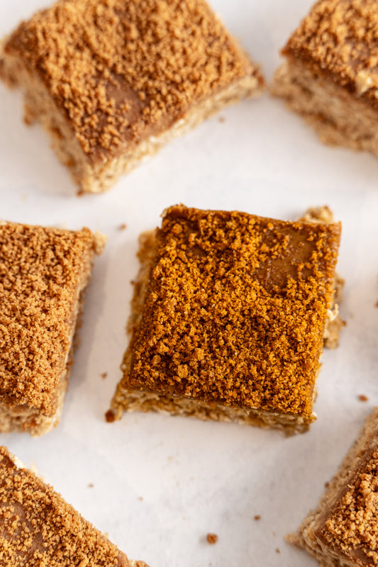 Lotus Biscoff Flapjack (milk, soya, wheat)