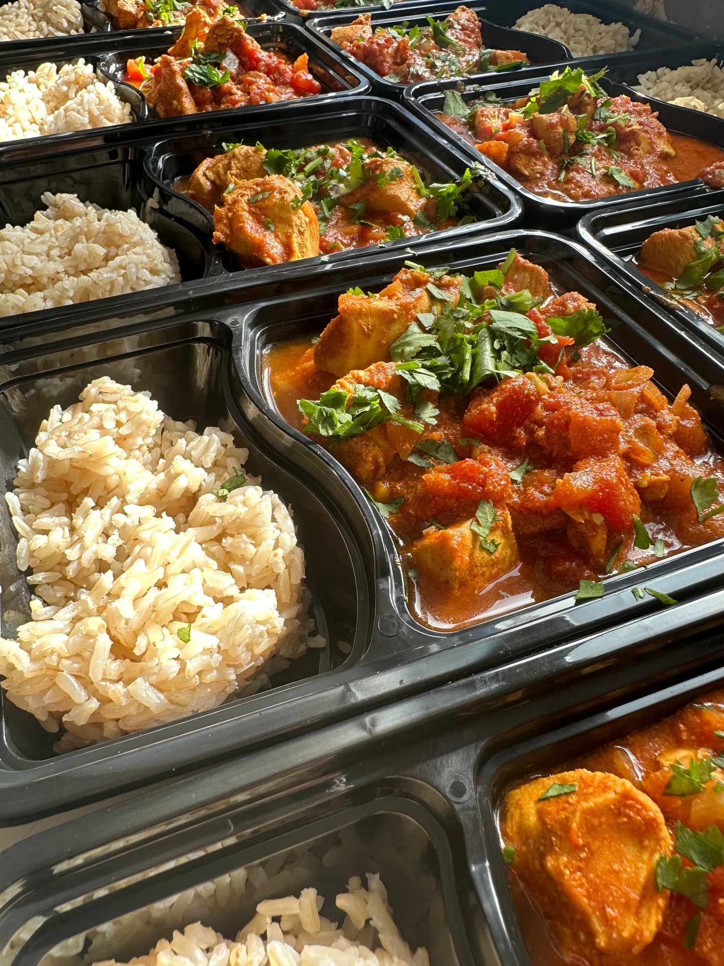 M5 Frozen Butter Chicken & Wholegrain Rice. 559 calories: 51GC/10GF/63GP