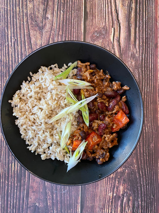 M1 BBQ Beef & Beans with Wholegrain Rice GF. 490 calories: 65GC/9GF/33GP